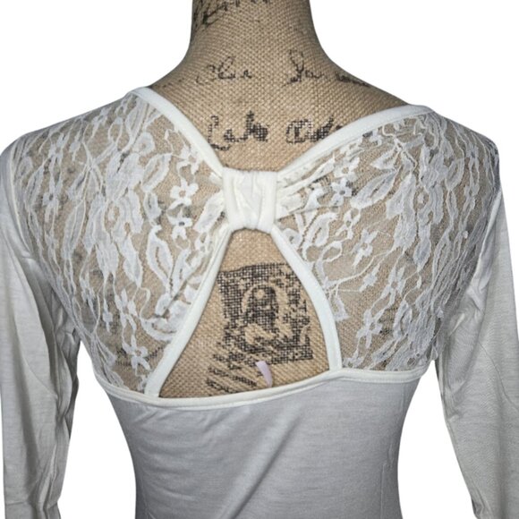 NWT Poof Women’s Cream Long Sleeve Lace Back Top Sheer Panel Keyhole Small - Picture 6 of 6